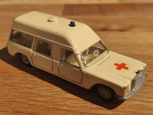 Mercedes benz 250 - binz, europ
