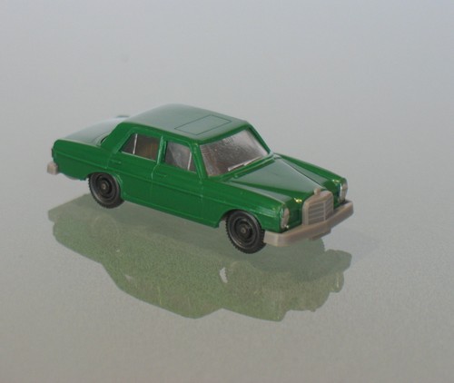 Mercedes 250 8 - █►,